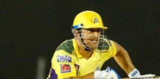 Oldest IPL 2023 player dhoni playing for CSK (Chennai Super Kings)